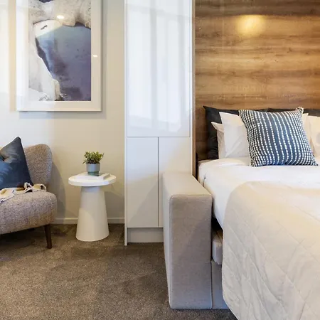 Explore From 8 Wilmer: Upper Level Cozy Studio Christchurch Exterior photo